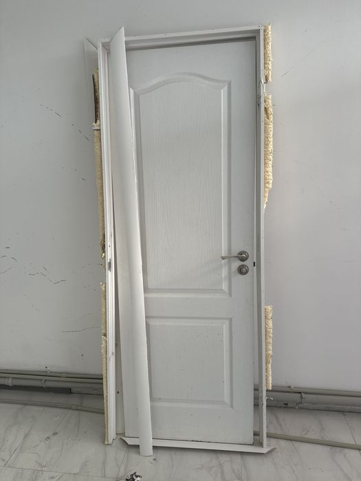 Ақ Есік 200*70см  , корб и обналичка бар