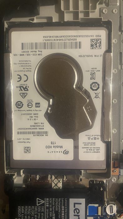 Lenovo 320 на части батерия перфектна