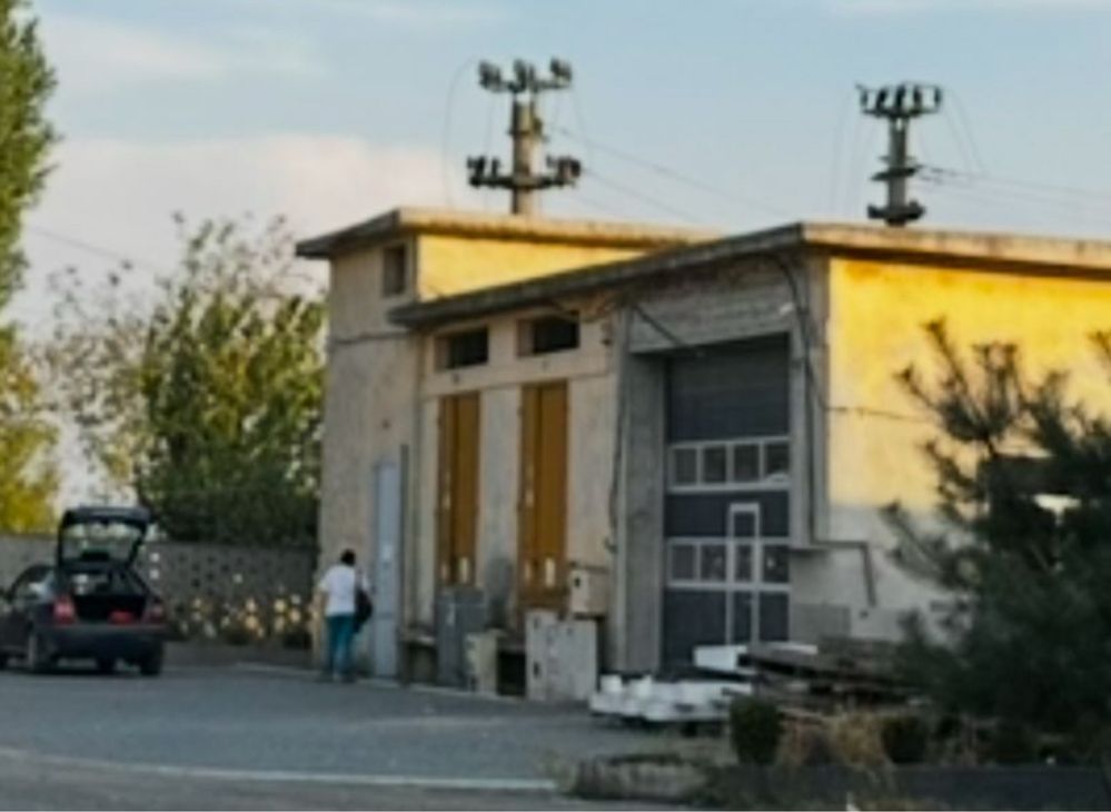 Inchiriez hala intre Dumbravița şi Giarmata