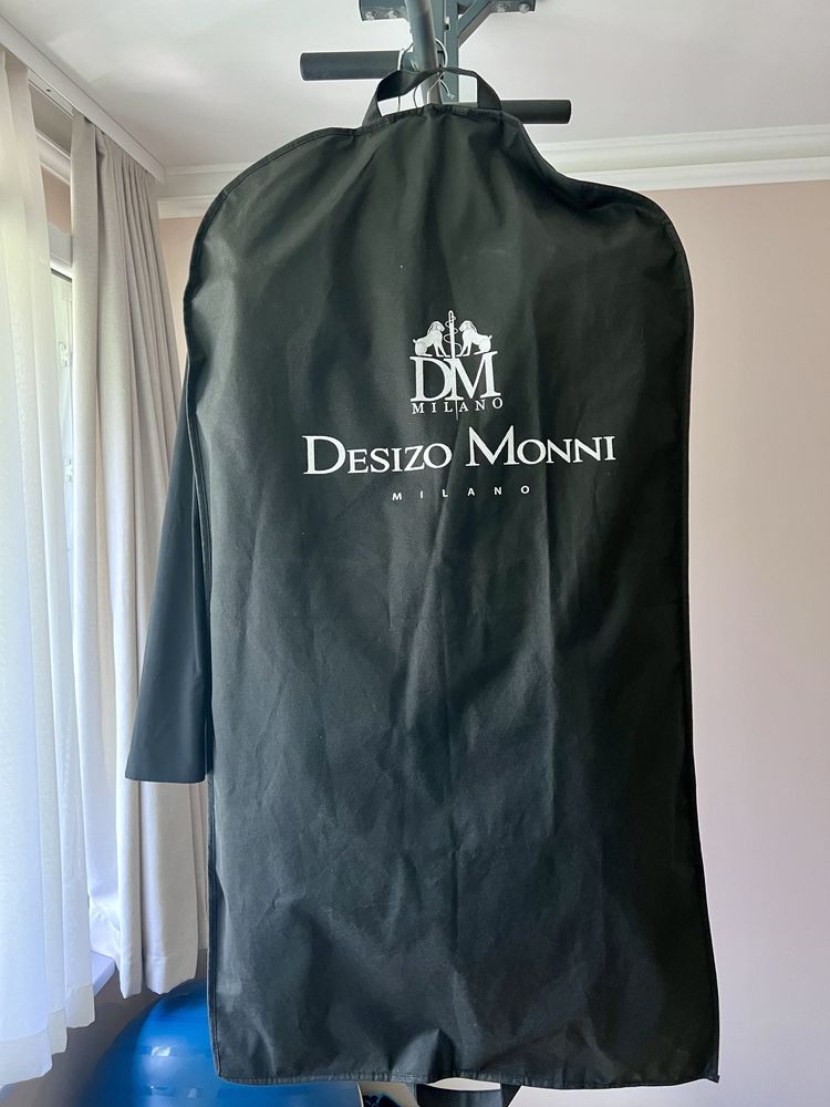 Церемониален костюм Desizo Monni Milano