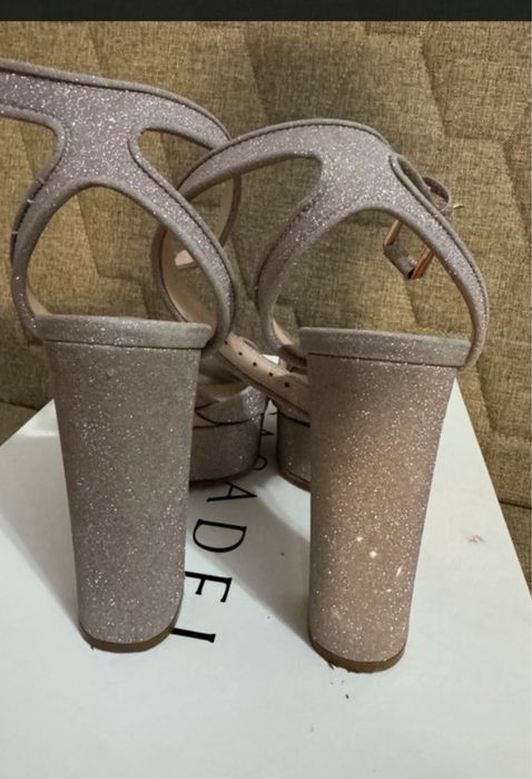 Sandale elegante casadei