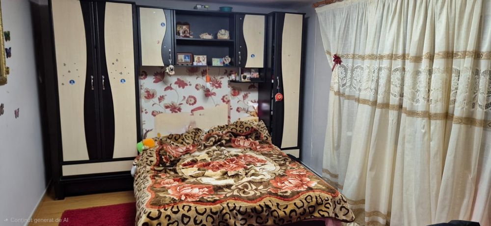 Vand mobilă dormitor