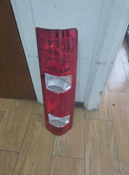 Lampa stop noua iveco daiy 4 5 far spate tripla de la 2007 la 2014