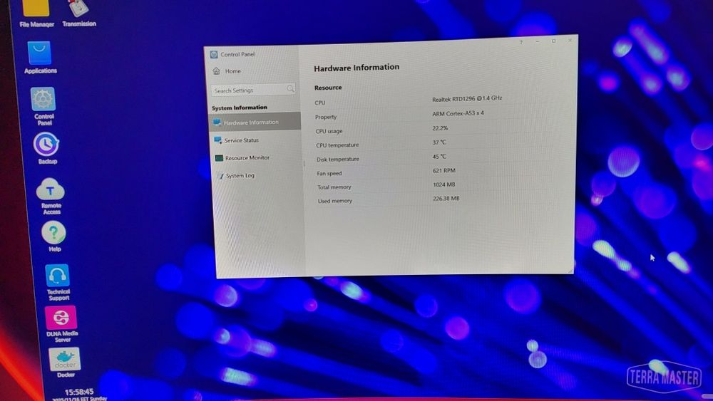 NAS Terramaster F2 210 + opțional 24 TB WD