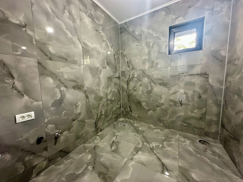 Casă de vânzare 3 camere baie bucătărie