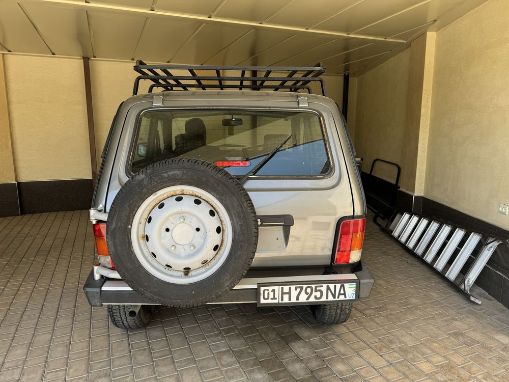 NIVA 212141 Автомат каробка от BMV,кондиционер,,катализатор