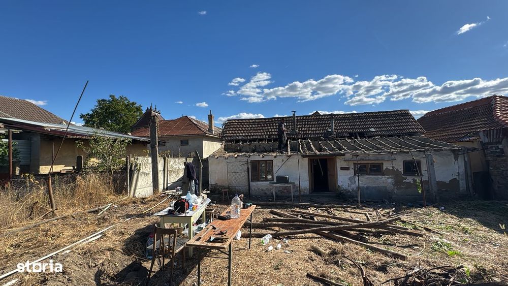 Casa de vânzare, 2 camere, teren 850mp