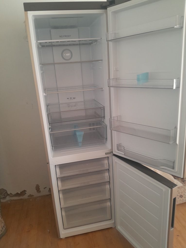 Продаётся холодильник