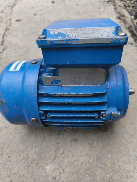 Vind motor electric   o,12 Kw ,0,09 Kw 230/380 v