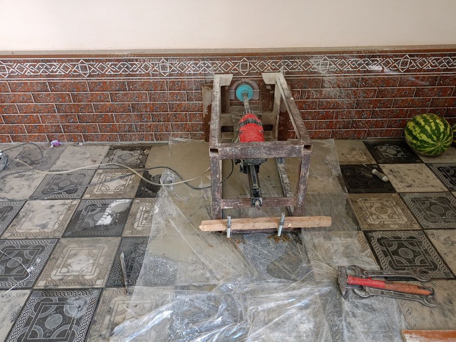 Бетон тешамиз канализация турбалар утказишга  тешик очамиз теш