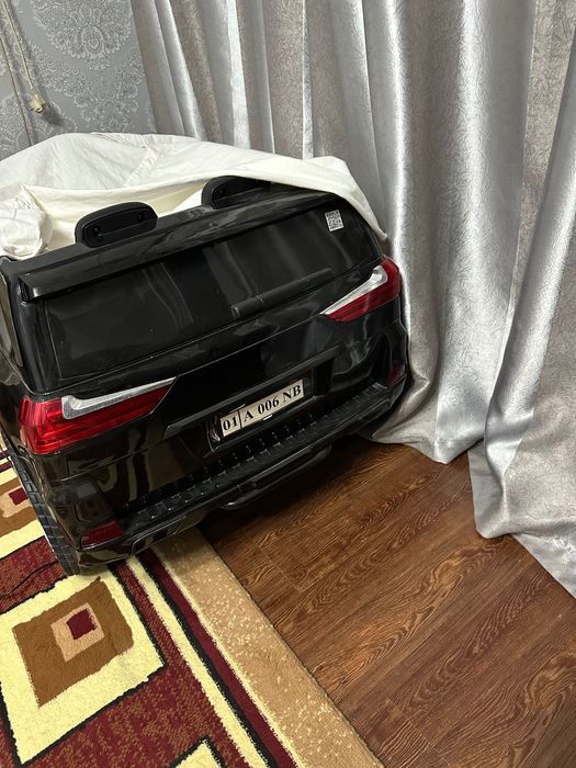 Электромобиль Lexus для детей