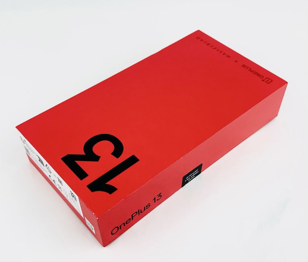 НОВ! OnePlus 13 5G 12RAM 256GB Black Eclipse Гаранция!