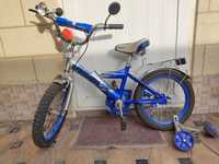 Продам детский двухколёсный велосипед с доп колёсиками