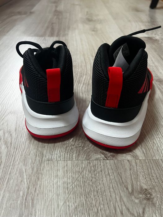 Маратонки Adidas