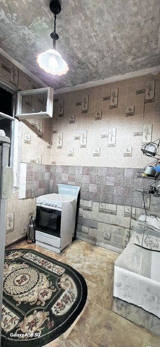 Chilonzorda 2 xonali uy sotiladi