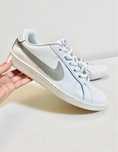 Nike Court Royale
