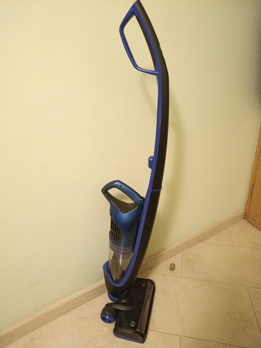 Прахосмукачка Dirty Davil