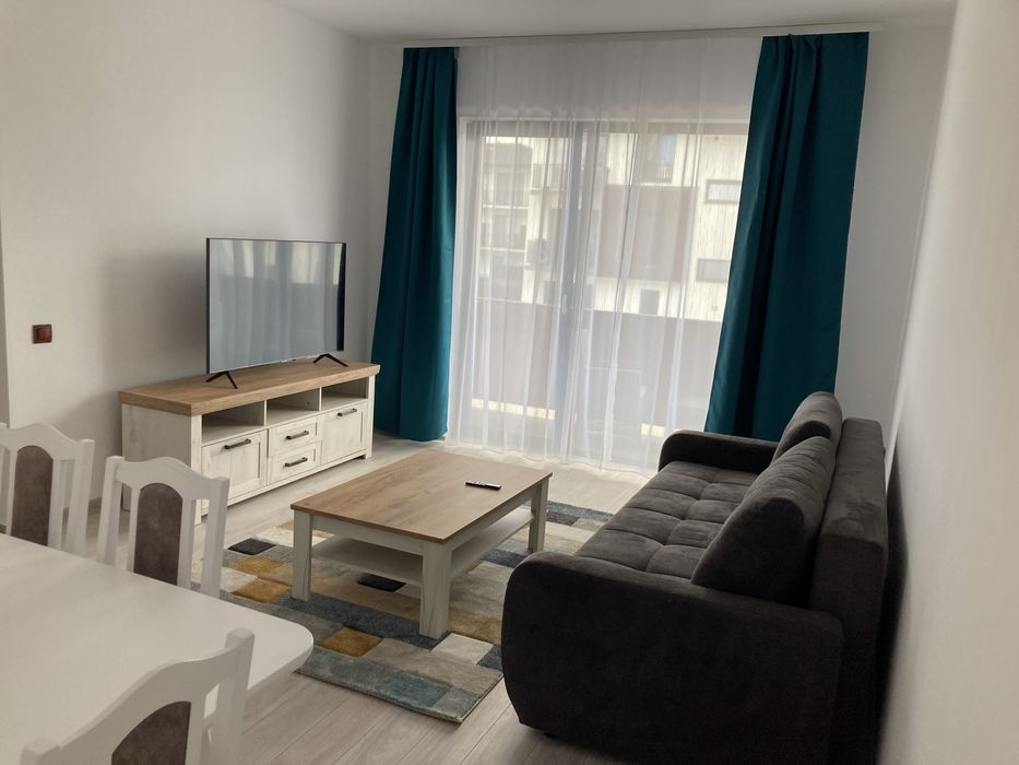 Apartament 3 camere de inchiriat