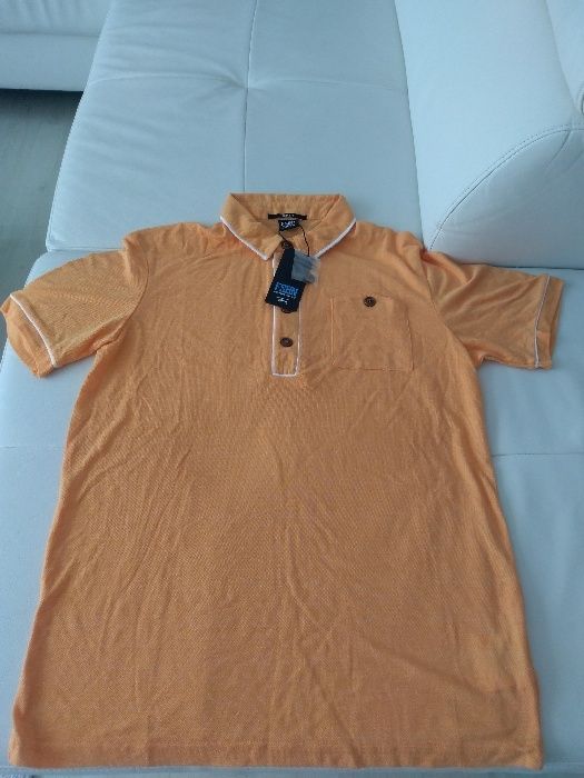 vand tricou sport polo barbatesc ,produs de calitate nou.