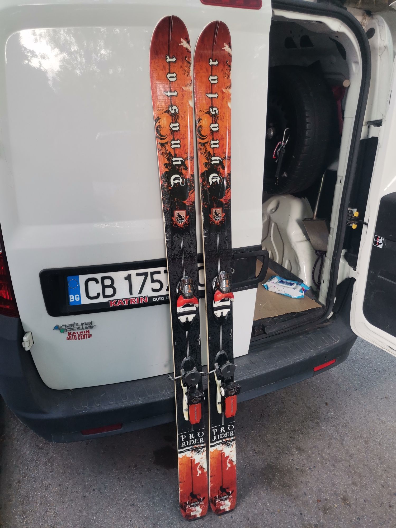 Ски с автомати ски
