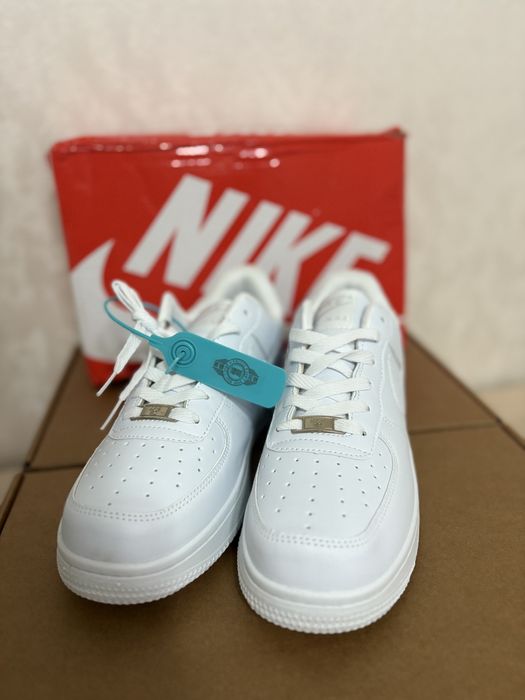 Nike Air Force White