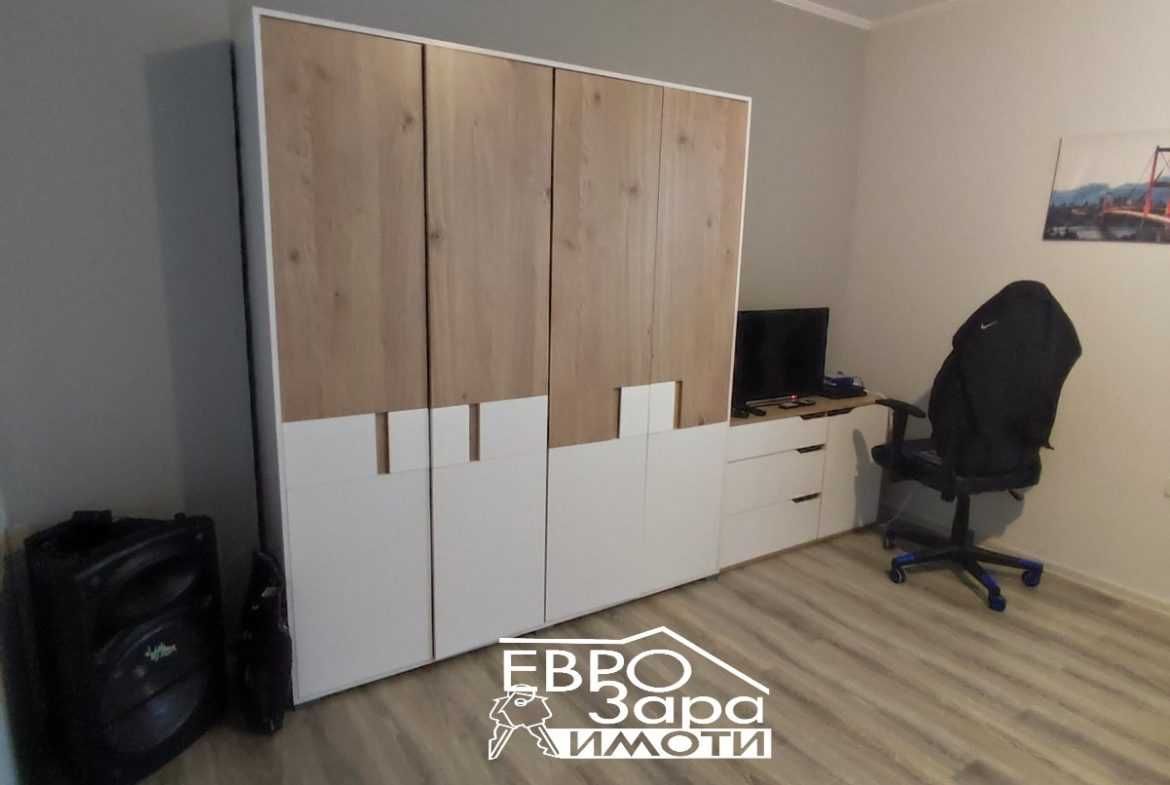 Продава се Къща в Стара Загора, Кольо Ганчев - 260 кв.м за 866 €/кв.м - Снимка #11
