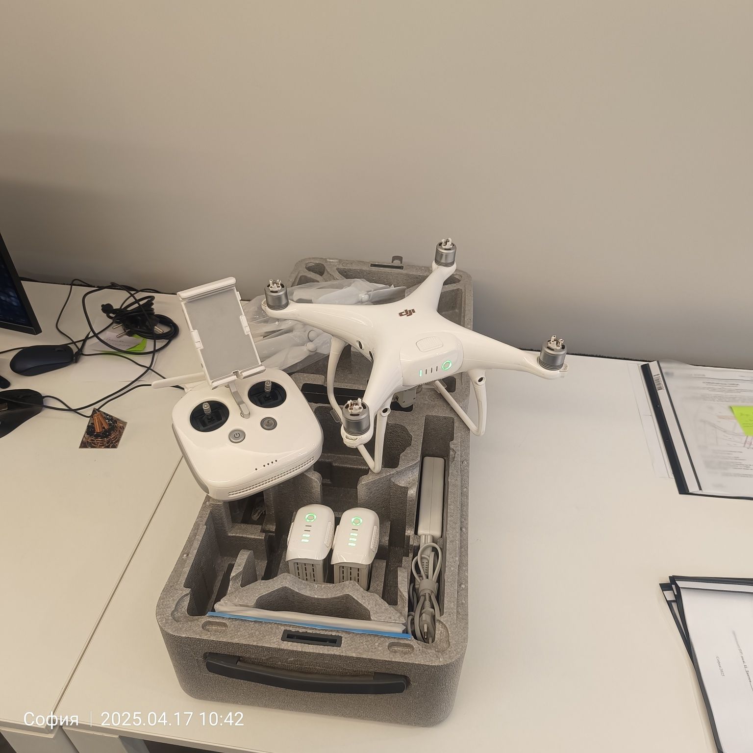 Продавам дрон DII Phantom 4