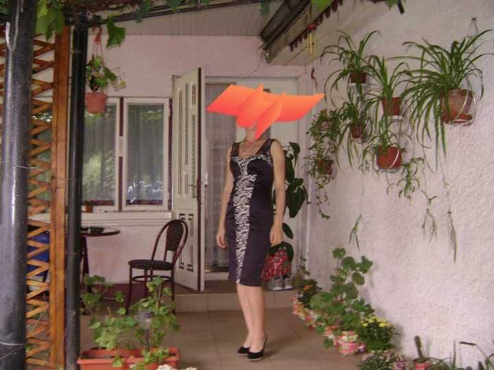 Rochita superba de ocazie