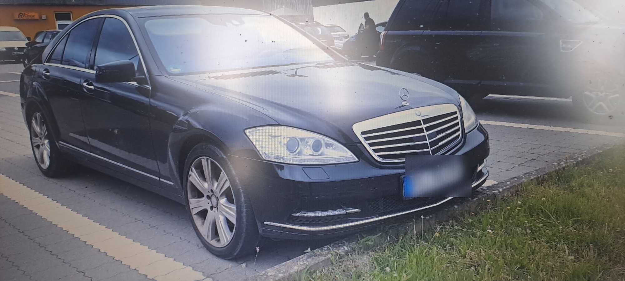 Продавам Мерцедес S500 купе W221 на части 2012 г.