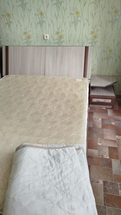 Продам двухспальную кровать
