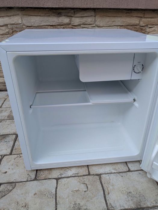 Мини бар компресорен