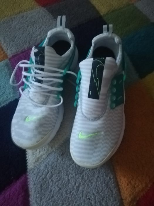 Nike Air Presto Alb
