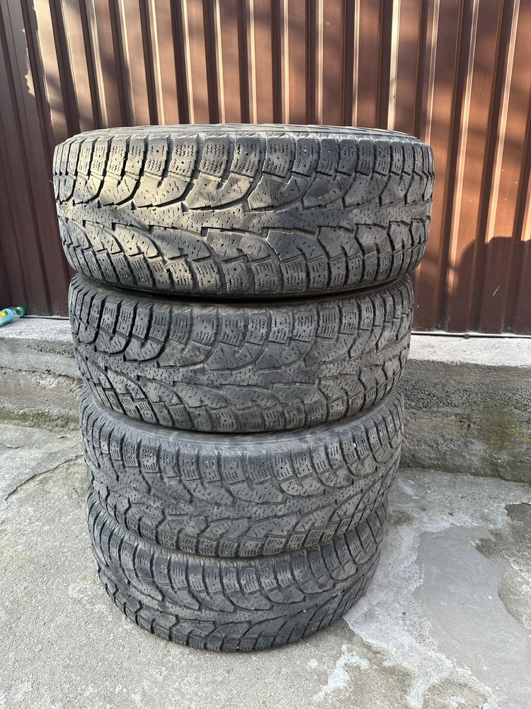 Шины б/у 265/65/17  Hankook