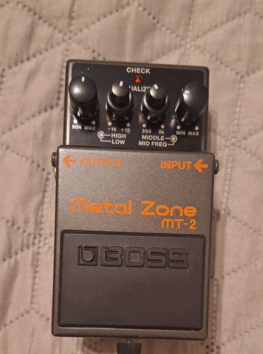Boss MT-2 Eфект за китара