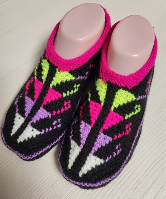 Продам тепленькие вязанные следки.