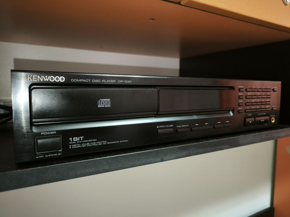 Cd player Kenwood DP 1030, deck Pioneer CT 880, deck JVS TD-X102