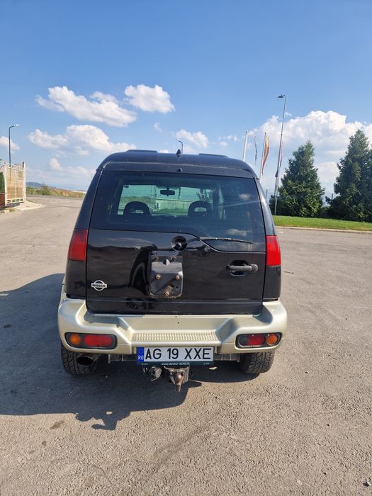 Vând Nissan Terrano 2 autoutilitara înmatriculat.