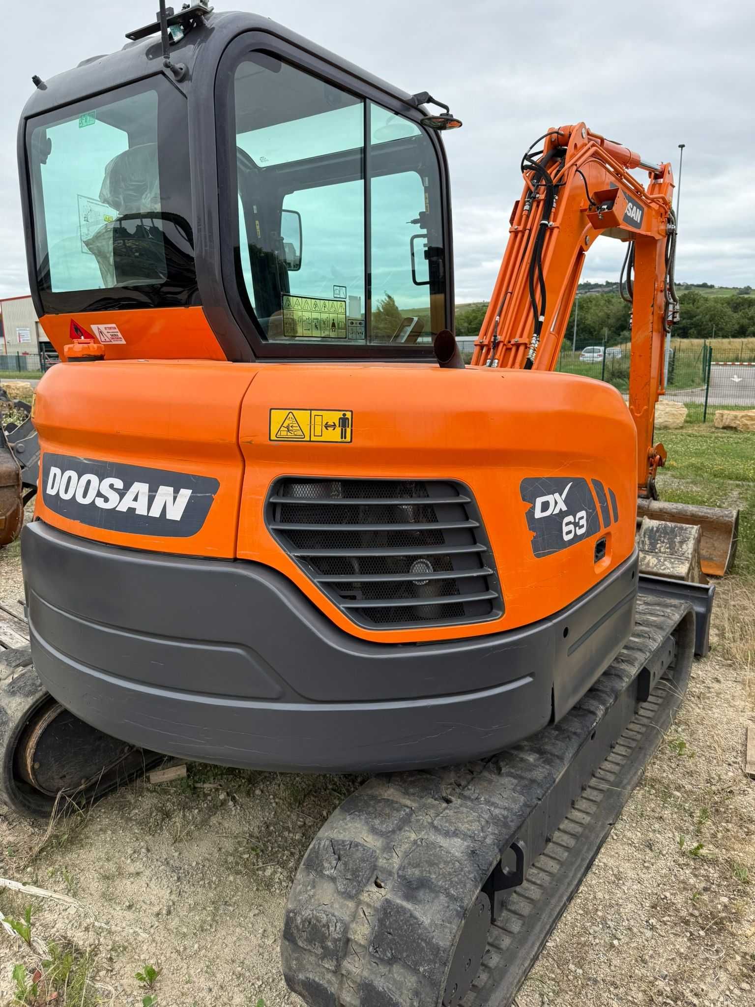 Miniexcavator 6 tone DOSAN DX 63-3