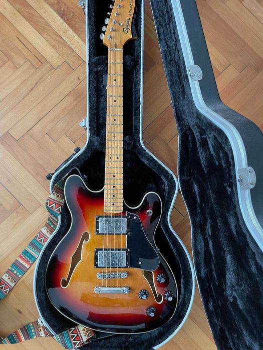 Vand chitara semiacustica Squier Starcaster Classic vibe cu hard case