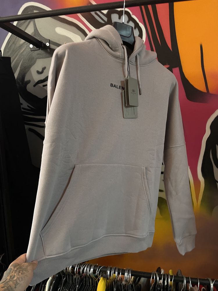 Balenciaga суичер.