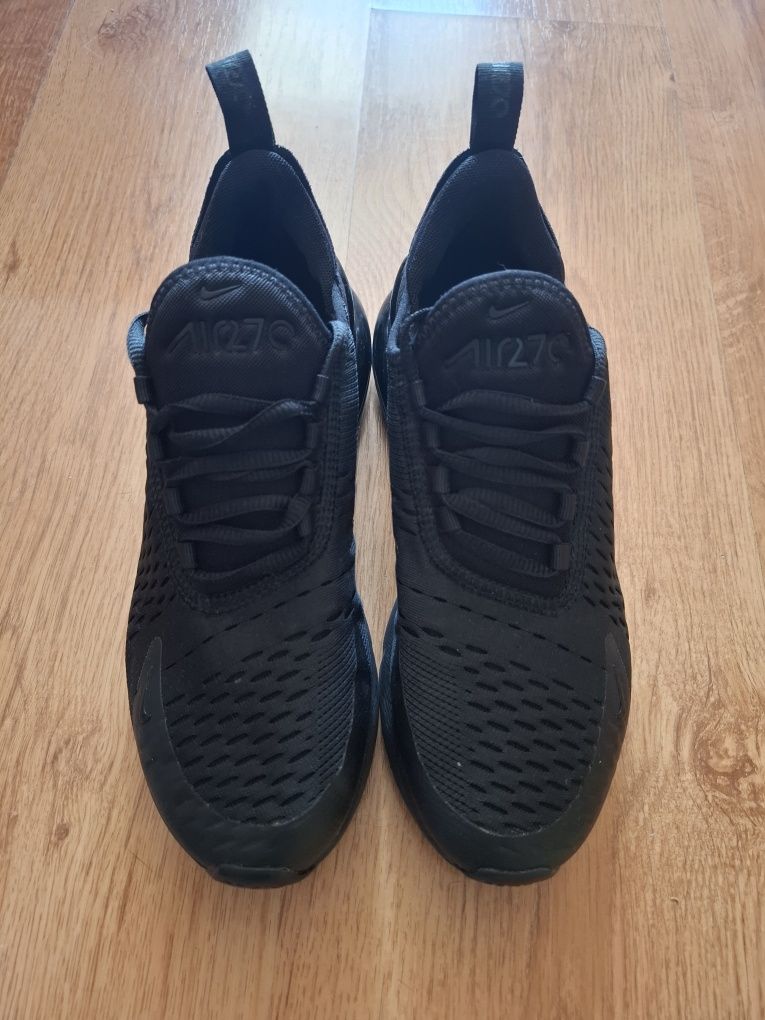 Маратонки Nike Air max270