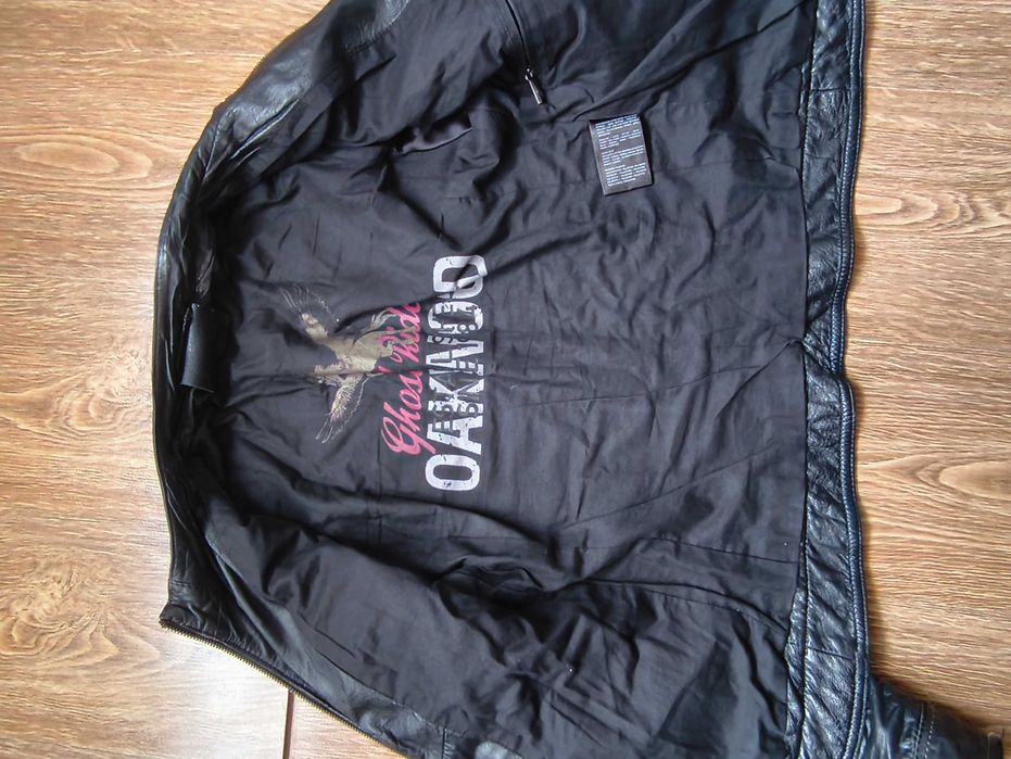 Черно кожено яке