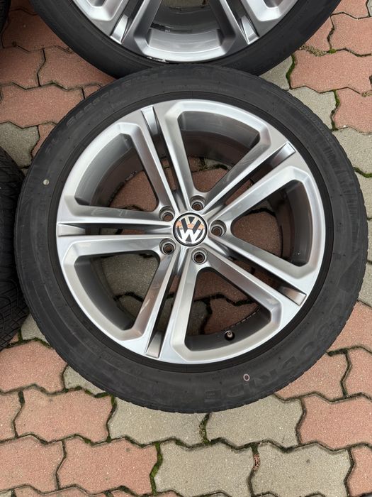 Jante de aluminiu originale VW R18 model Mallory concave ET30!