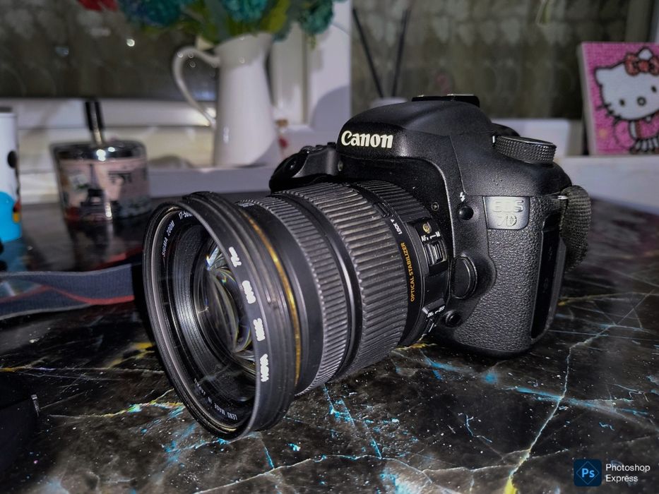 Canon 7D + Obiectiv Sigma 17-50mm f/2.8 + Accesorii BONUS