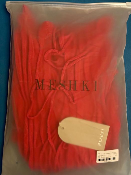 Червена дълга рокля MESHKI – XS (нова, с етикет)