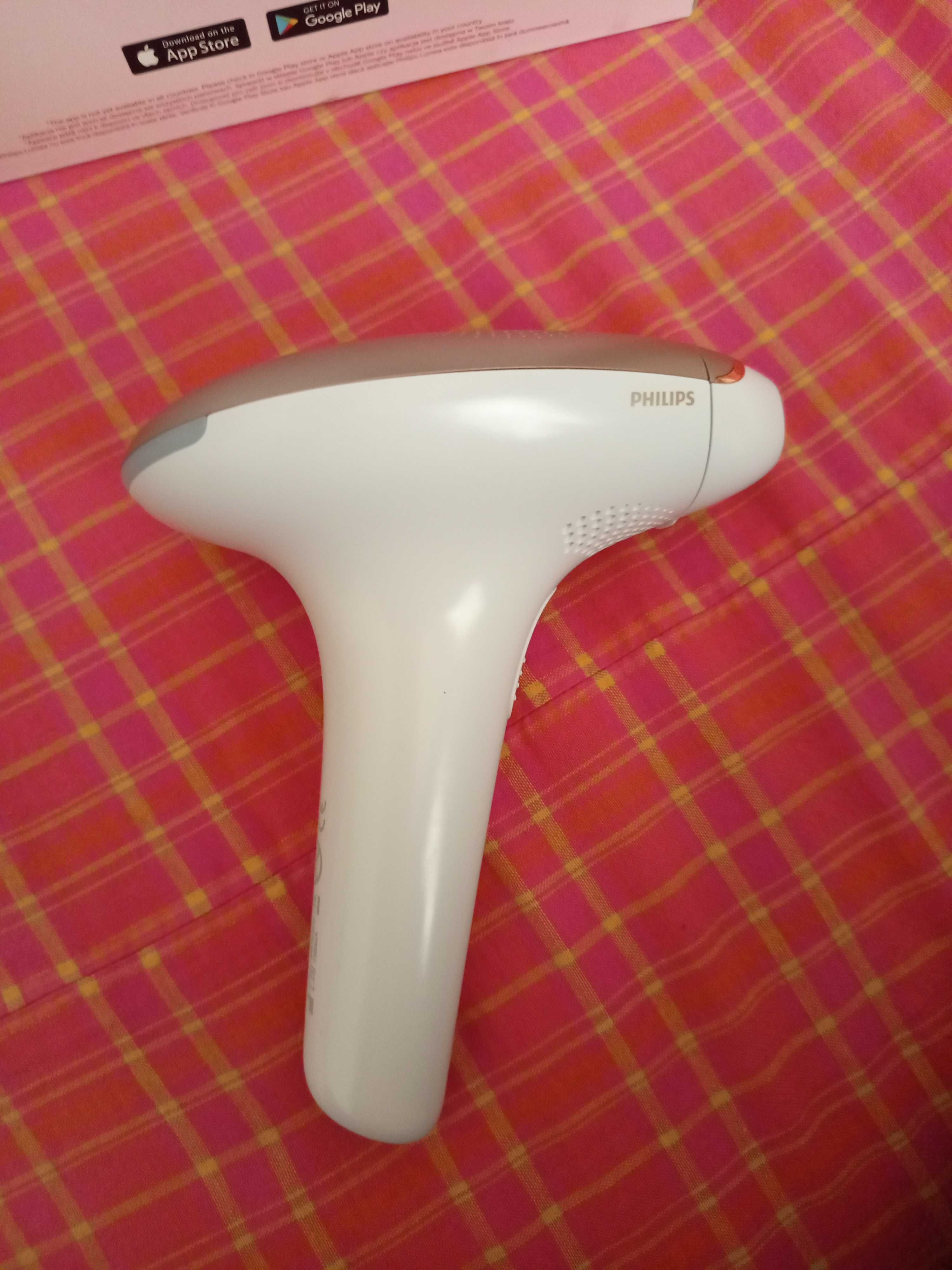Фотоепилатор Philips Lumea