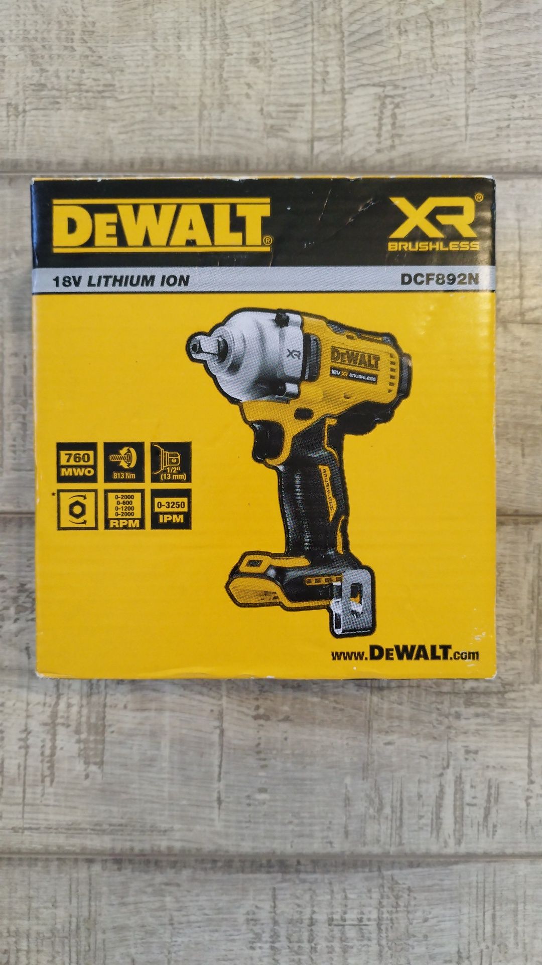 Dewalt ,  Milwaukee , Makita