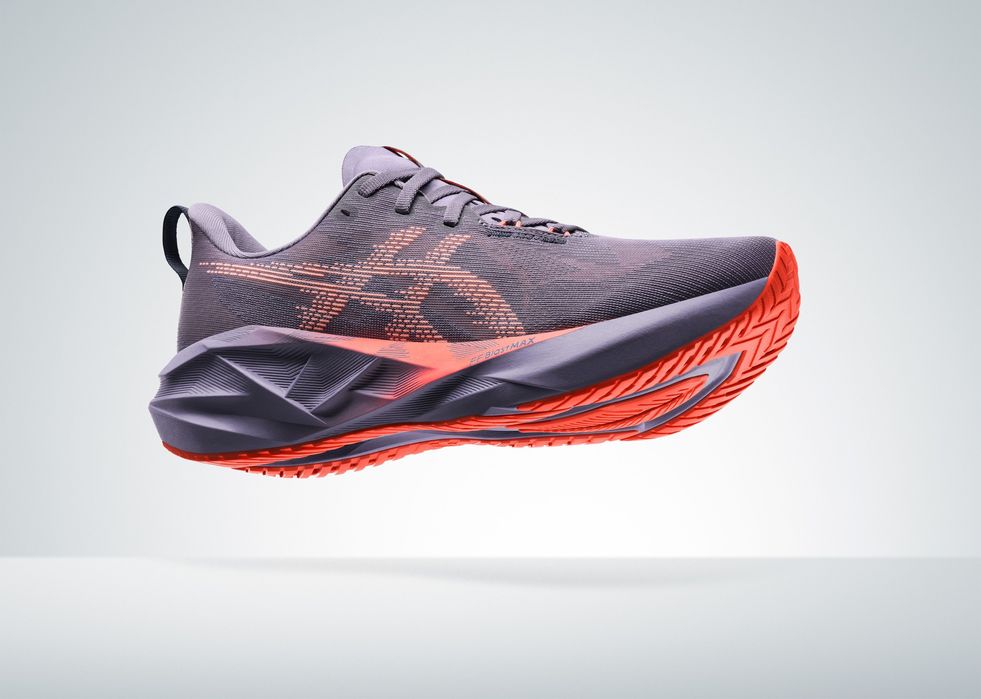 Asic Novablast 5-бговые кросовки