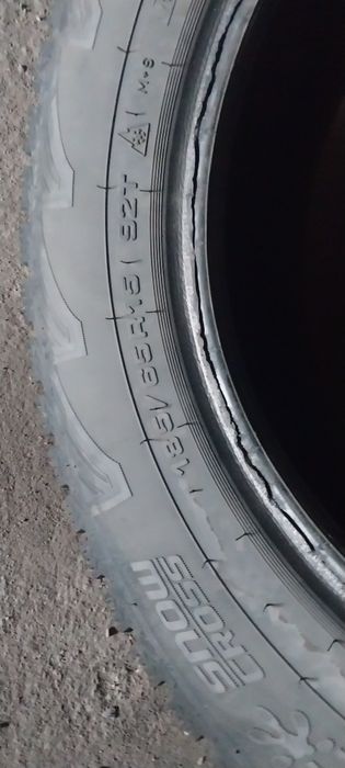 Продам колеса шипованные