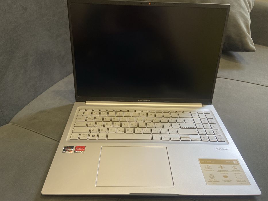 Ноутбук Asus vivobook